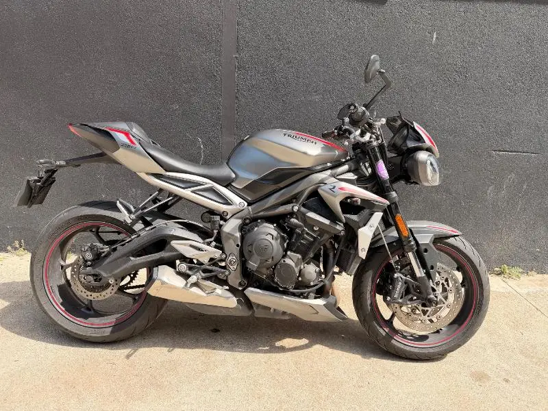 STREET TRIPLE 765 R