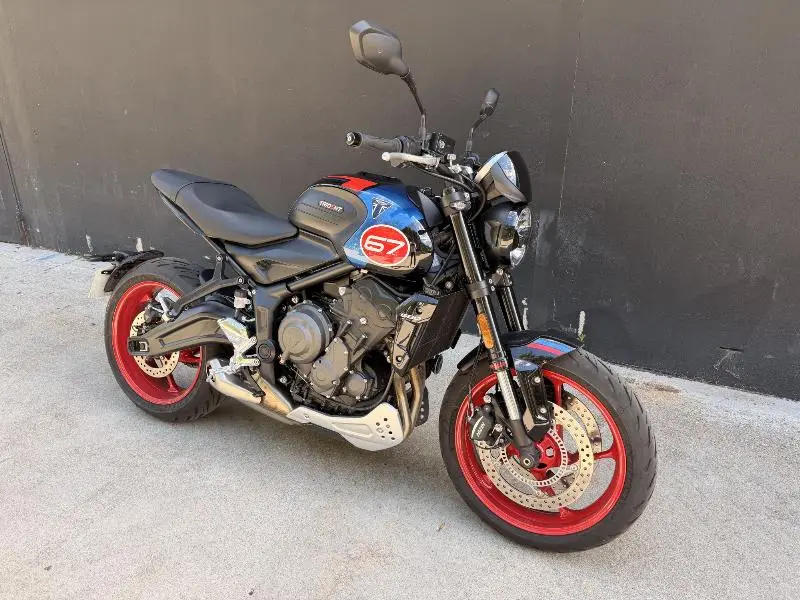 TRIDENT 660