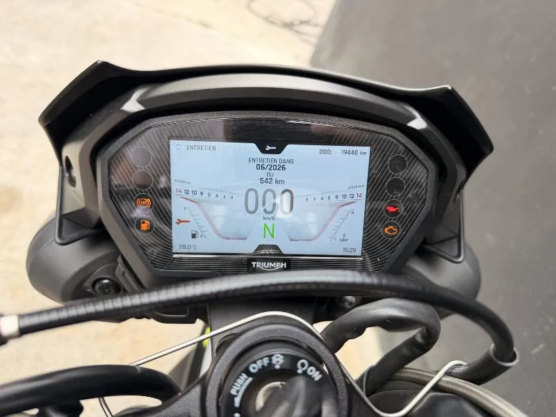 STREET TRIPLE 765 RS