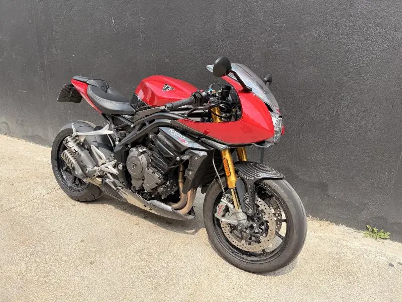 SPEED TRIPLE 1200 RR