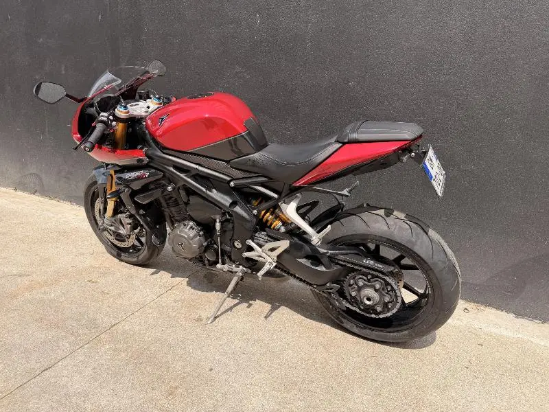 SPEED TRIPLE 1200 RR