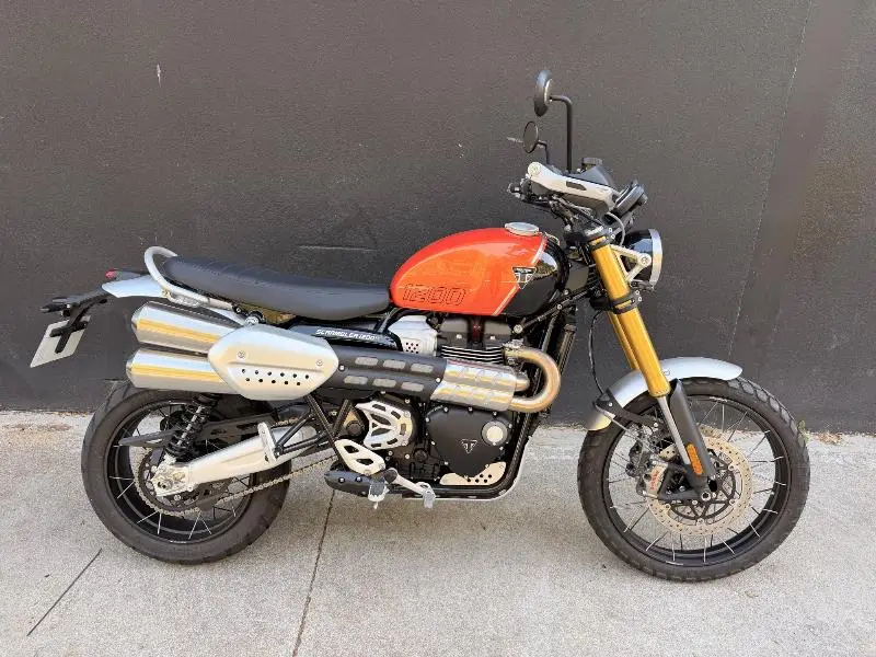 SCRAMBLER 1200 XE