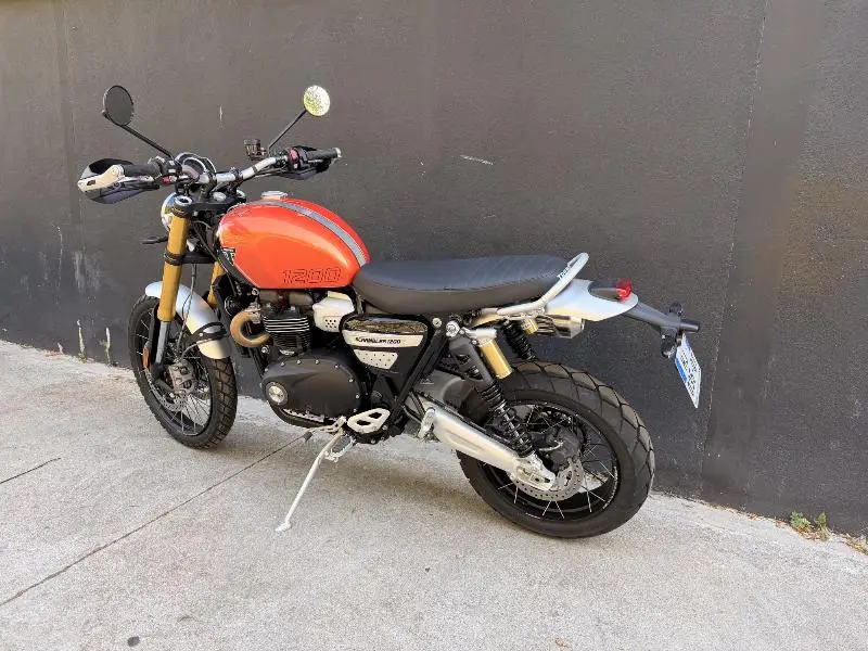 SCRAMBLER 1200 XE