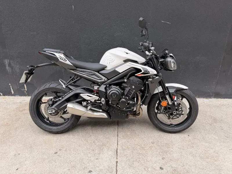 STREET TRIPLE 765 R