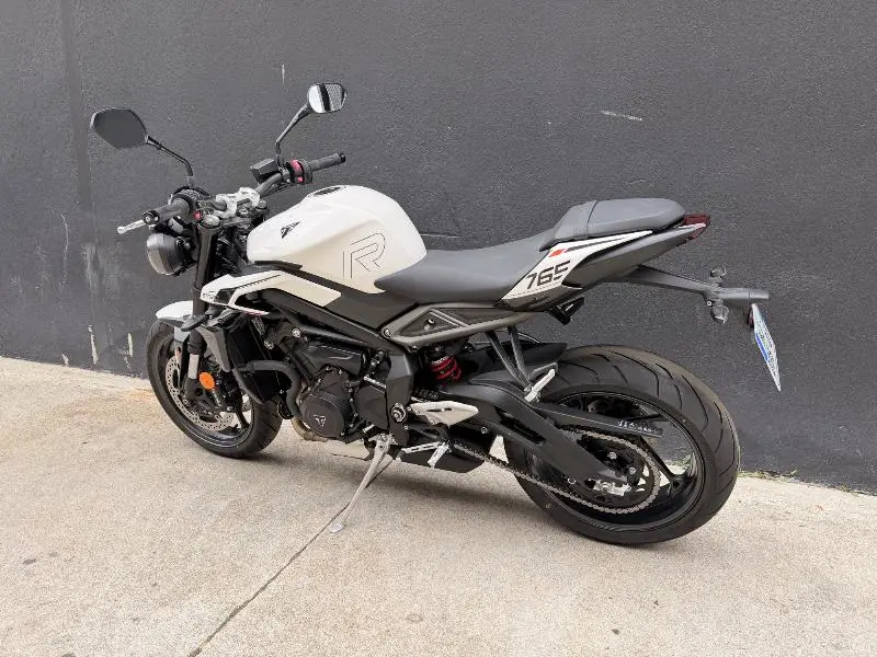 STREET TRIPLE 765 R