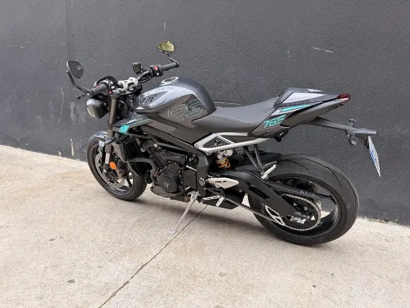 STREET TRIPLE 765 RS
