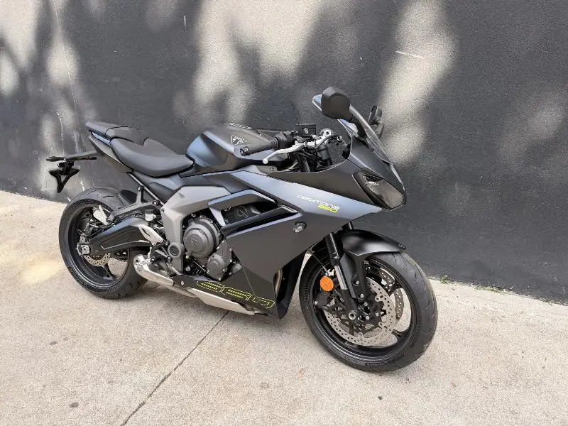 	DAYTONA 660