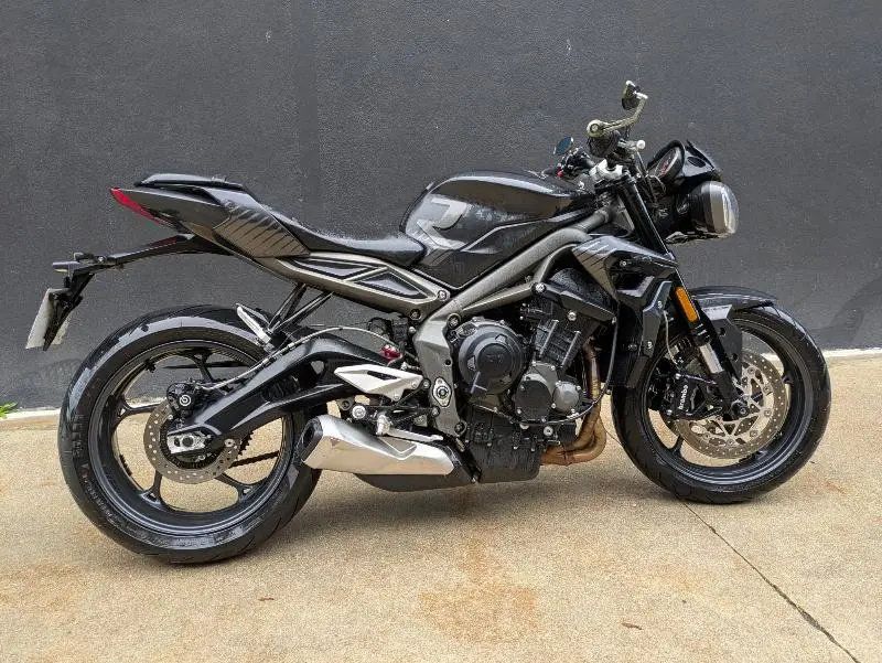 STREET TRIPLE 765 R LOW