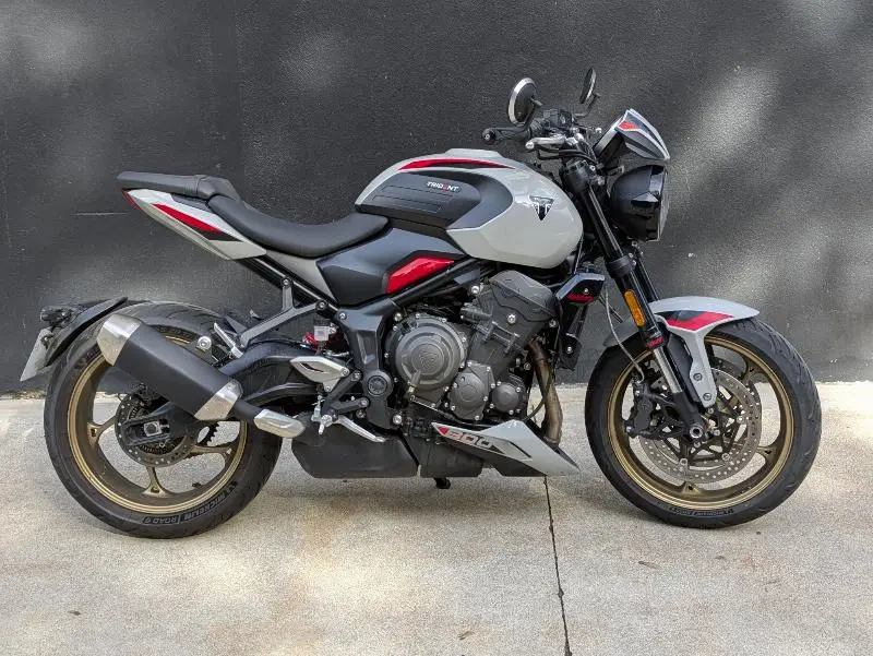 TRIDENT 800