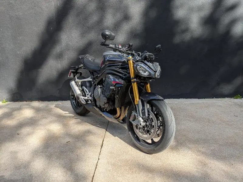 SPEED TRIPLE 1200 RS