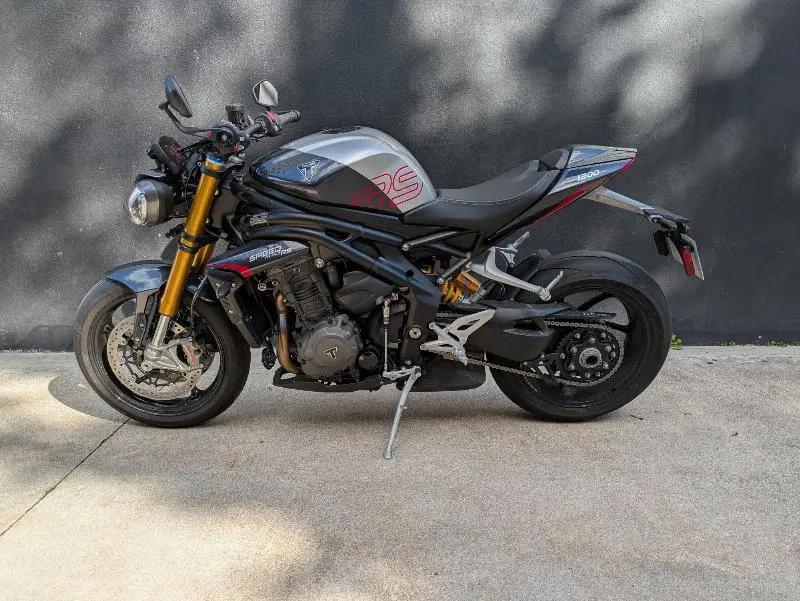 SPEED TRIPLE 1200 RS