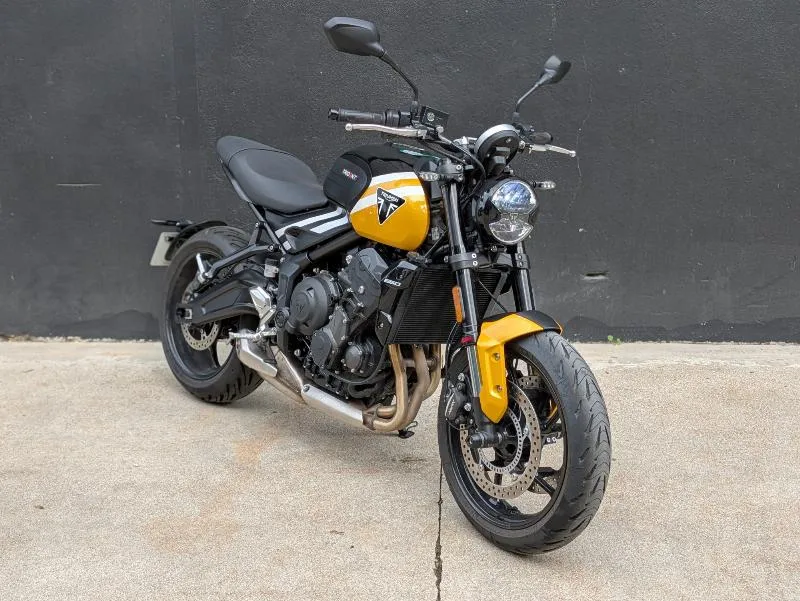 TRIDENT 660