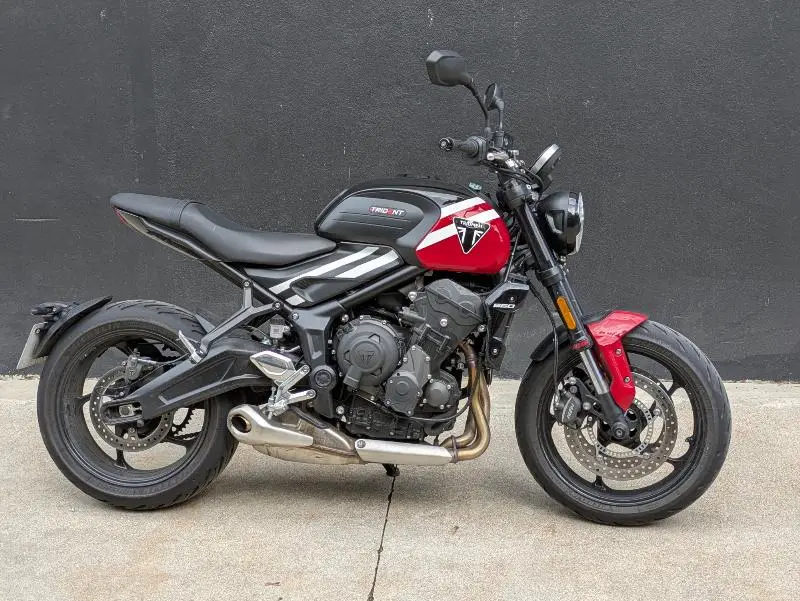 TRIDENT 660