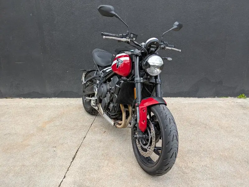 TRIDENT 660