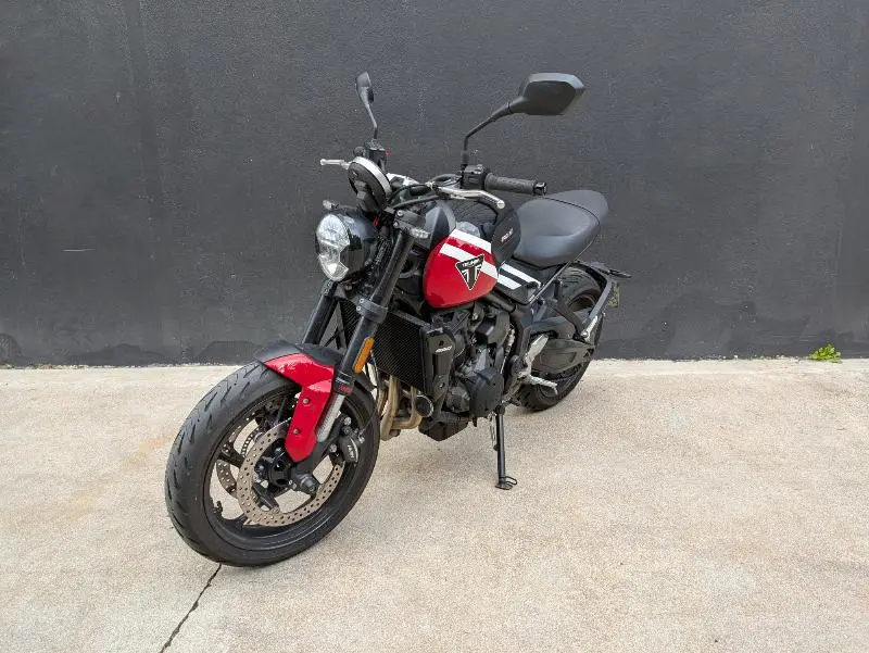 TRIDENT 660