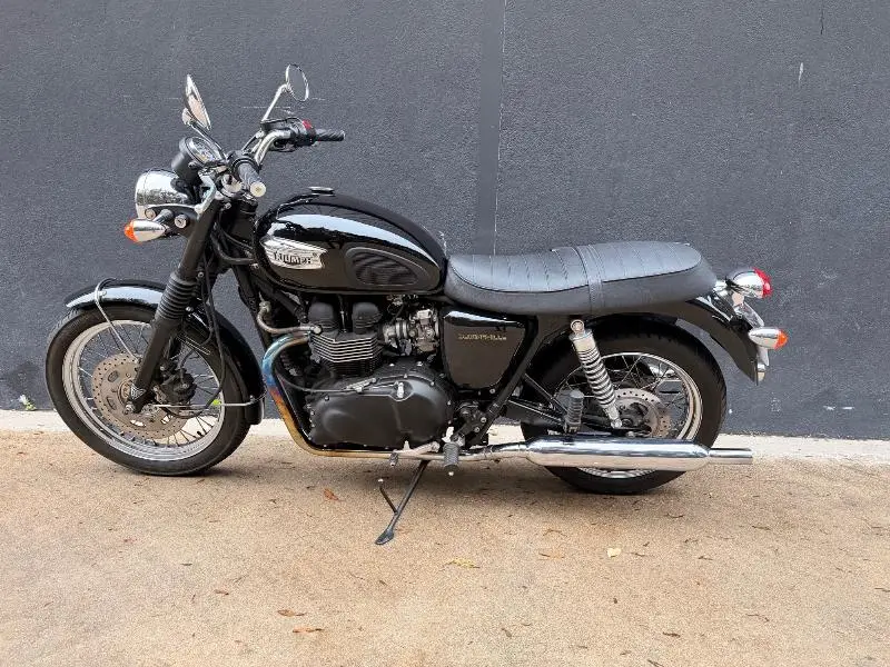 BONNEVILLE 865 T100