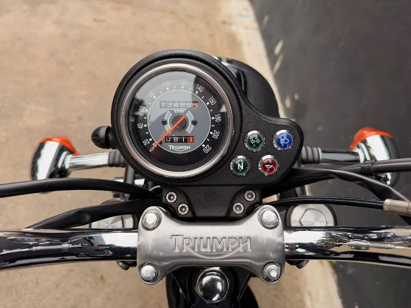 BONNEVILLE 865 T100