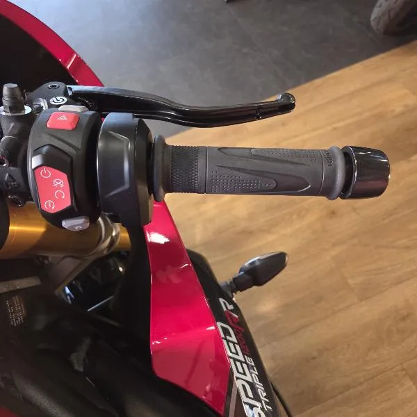 SPEED TRIPLE 1200 RR