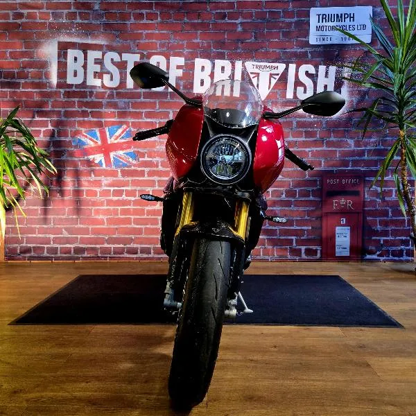 SPEED TRIPLE 1200 RR