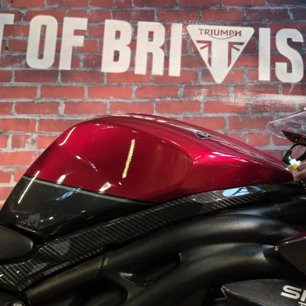 SPEED TRIPLE 1200 RR