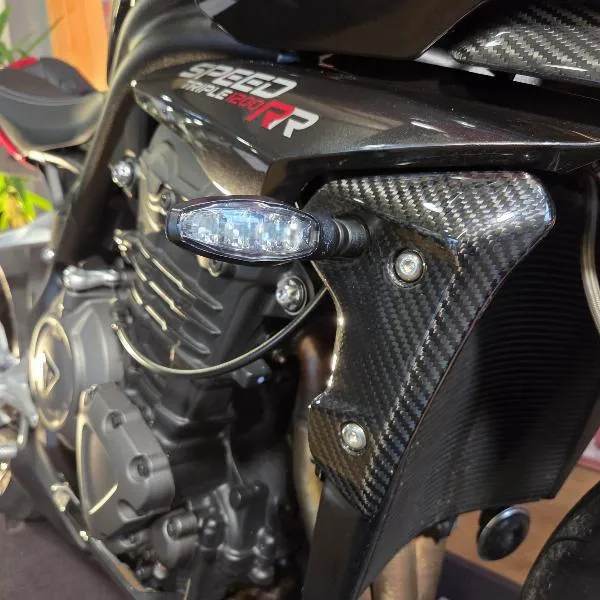 SPEED TRIPLE 1200 RR