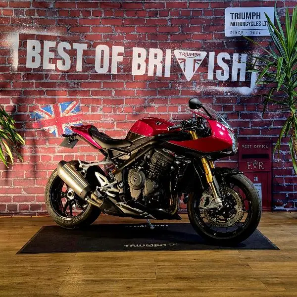 SPEED TRIPLE 1200 RR