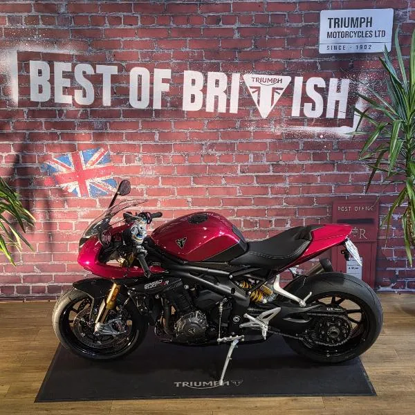 SPEED TRIPLE 1200 RR