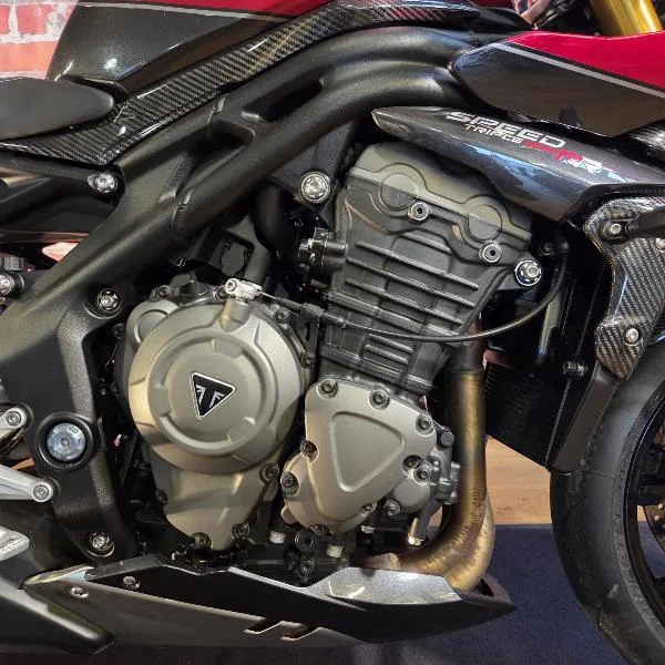 SPEED TRIPLE 1200 RR