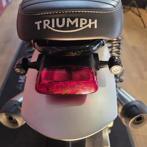 SPEED TWIN 1200