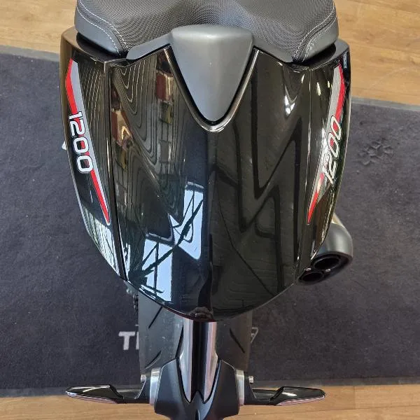 SPEED TRIPLE 1200 RS