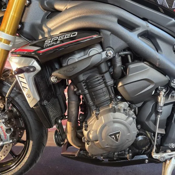 SPEED TRIPLE 1200 RS