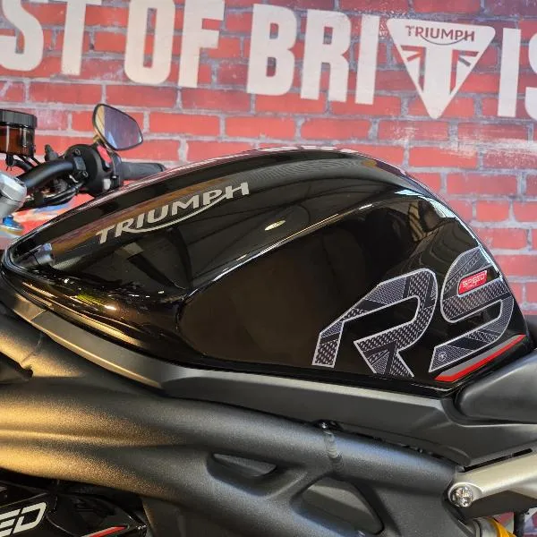 SPEED TRIPLE 1200 RS