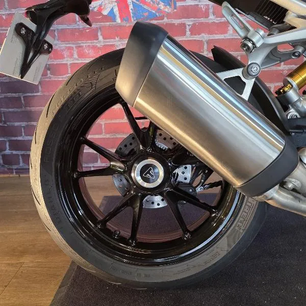 SPEED TRIPLE 1200 RS