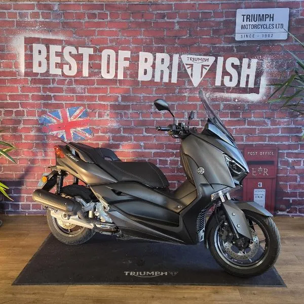 XMAX 125