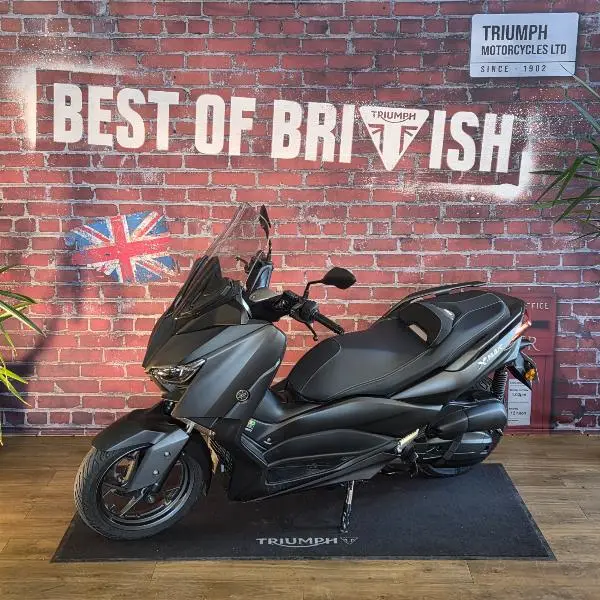 XMAX 125