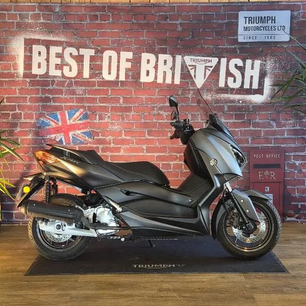 XMAX 125