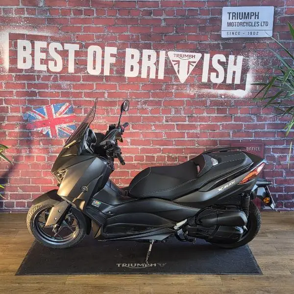 XMAX 125
