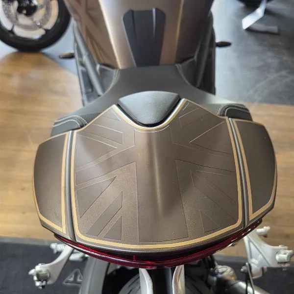 SPEED TRIPLE 1200 RS