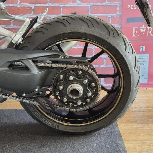SPEED TRIPLE 1200 RS