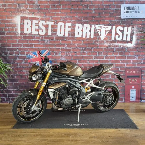 SPEED TRIPLE 1200 RS