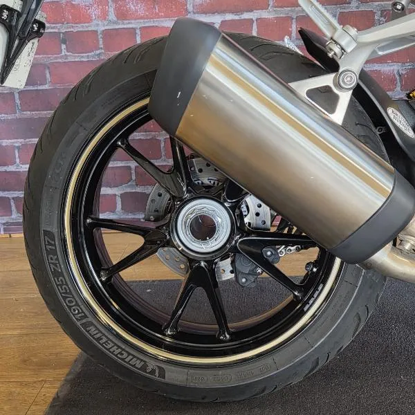 SPEED TRIPLE 1200 RS