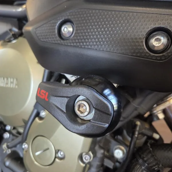 XJ6N