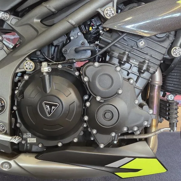 SPEED TRIPLE 1050 RS