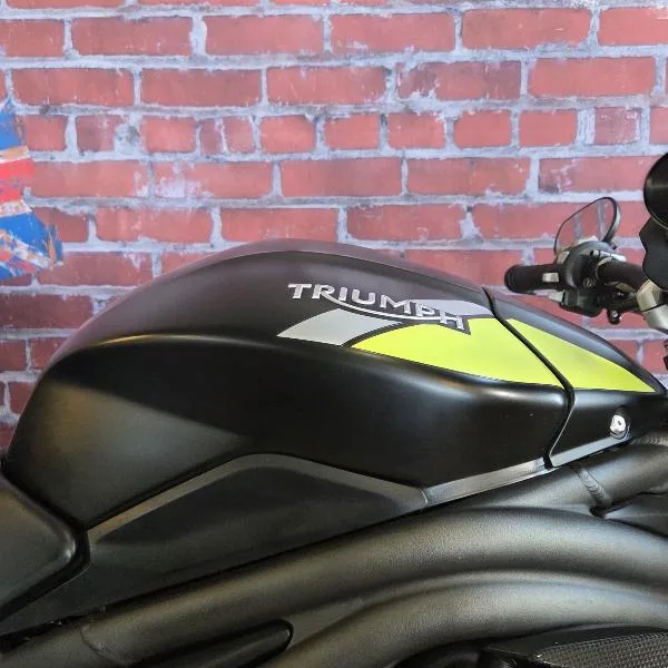 SPEED TRIPLE 1050 RS