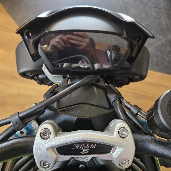 SPEED TRIPLE 1050 RS