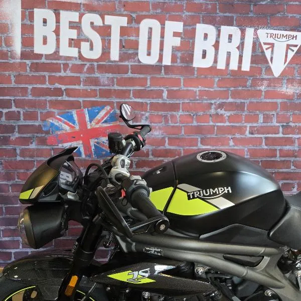 SPEED TRIPLE 1050 RS