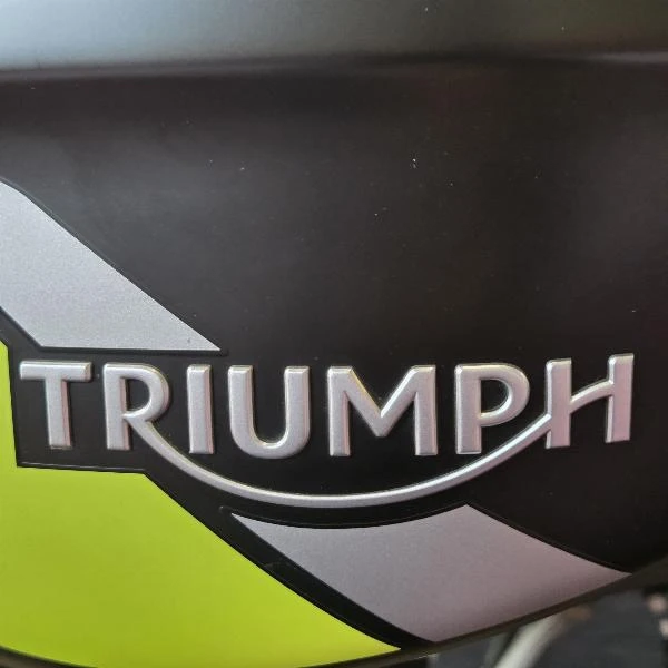 SPEED TRIPLE 1050 RS