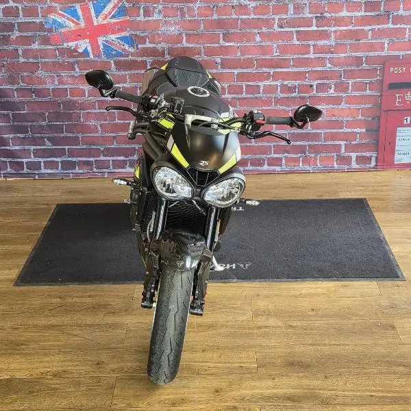 SPEED TRIPLE 1050 RS