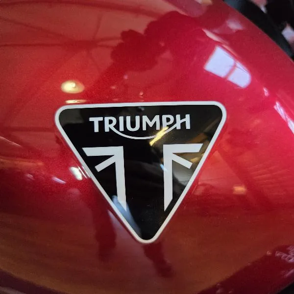 TRIDENT 800