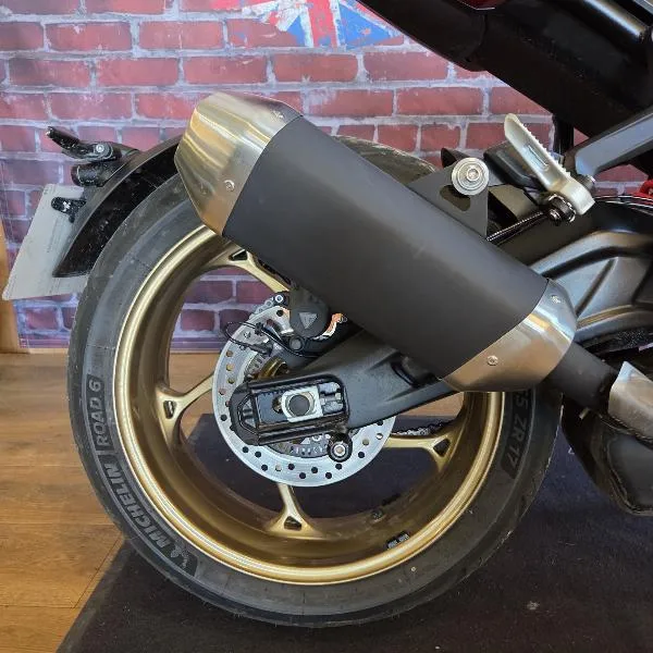 TRIDENT 800